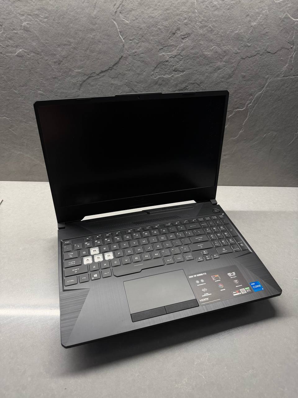 ASUS TUF Gaming F15 FX506H - игровой ноутбук