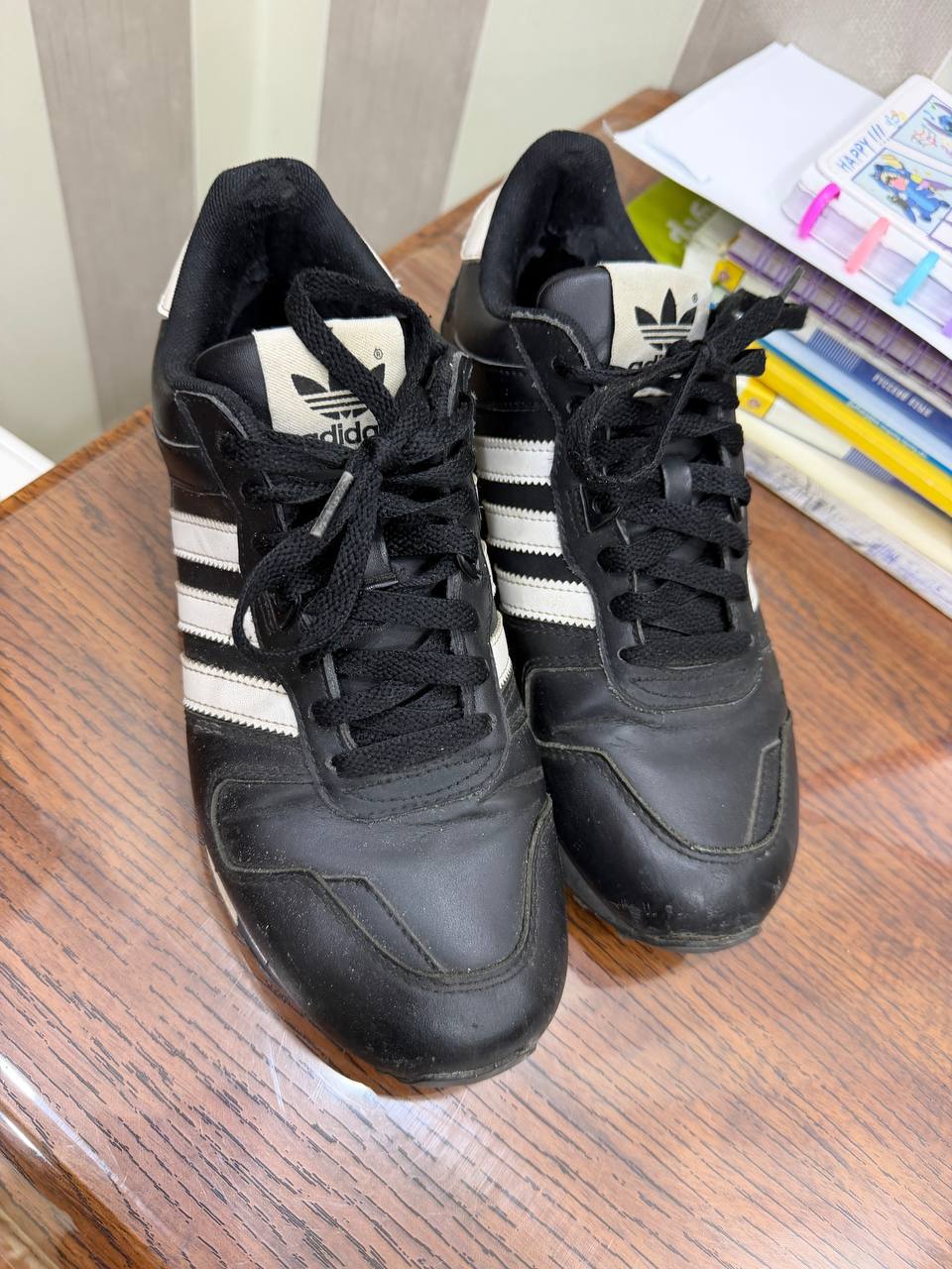 Кроссовки черные adidas