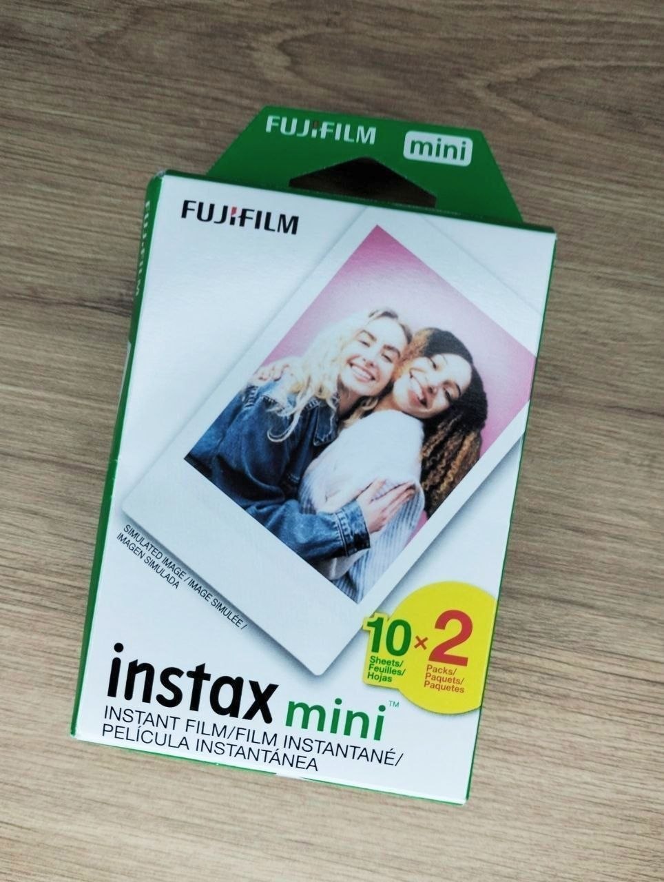 Картриджи для фотоаппаратов Fujifilm Instax Mini – 20 снимков с белыми рамками
