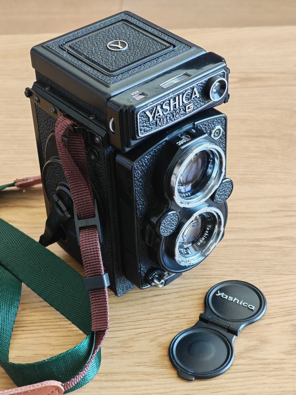 Фотоаппарат Yashica Mat 124G