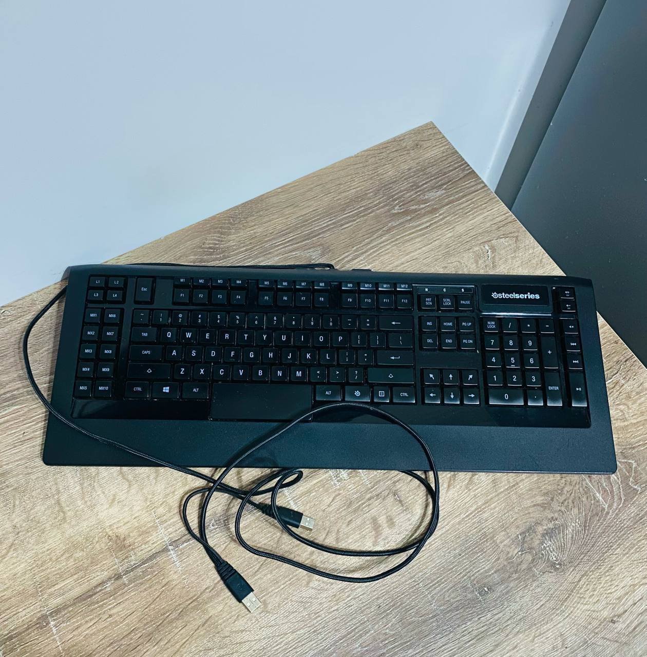 Игровая клавиатура SteelSeries Apex 350
