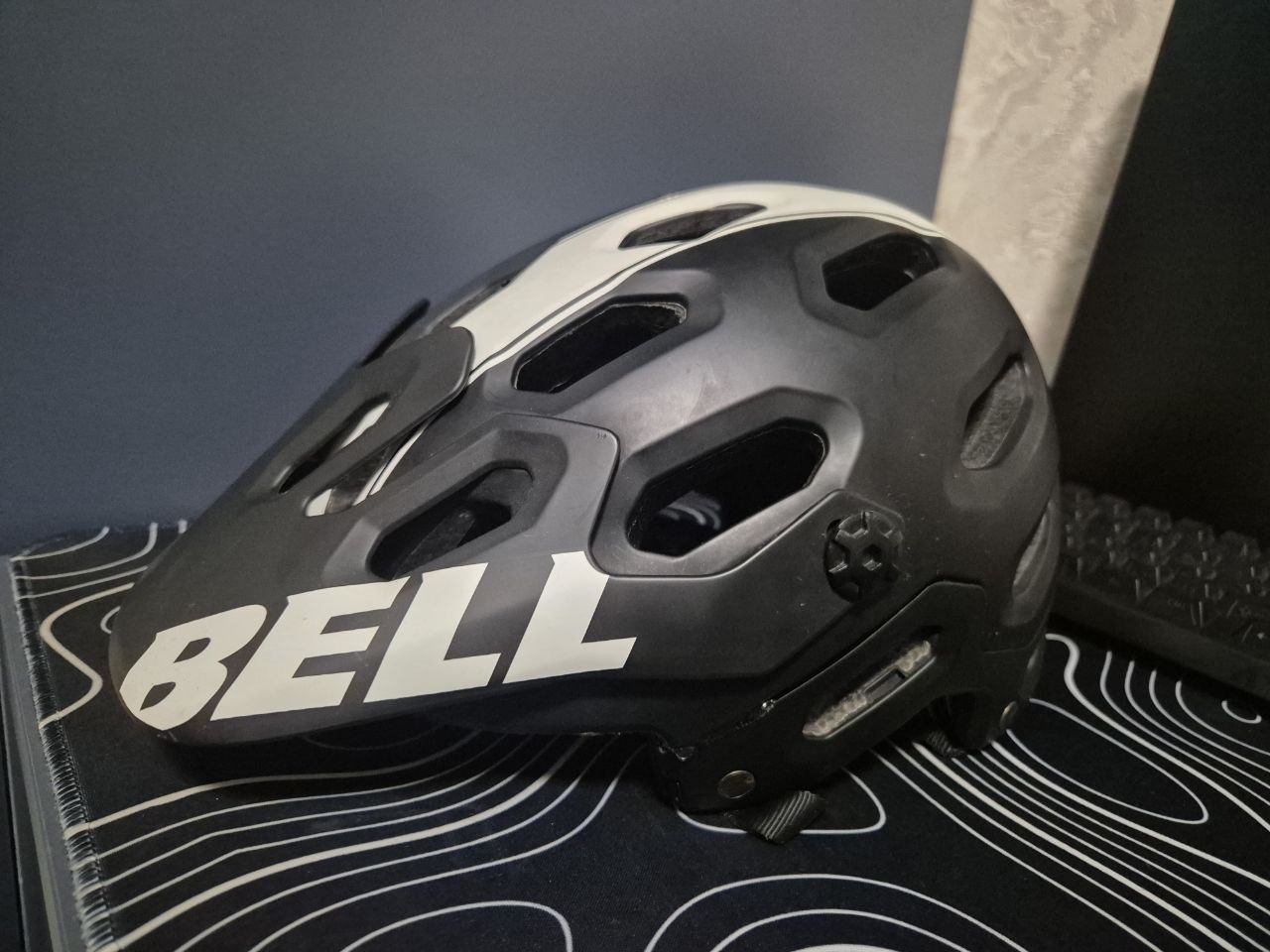 Вело шлем BELL