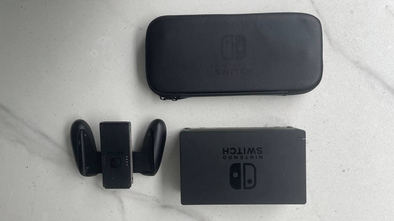 Продам Nintendo Switch 1 - 01 ( вторая версия 1 Nintendo )
