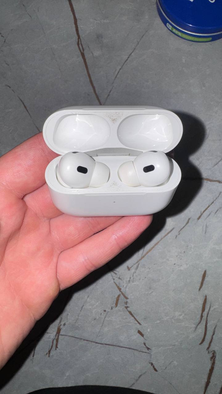 AirPods Pro 2 — USB-C