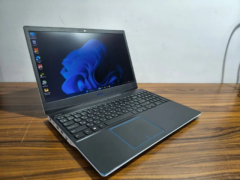 Dell G3 P89F белый