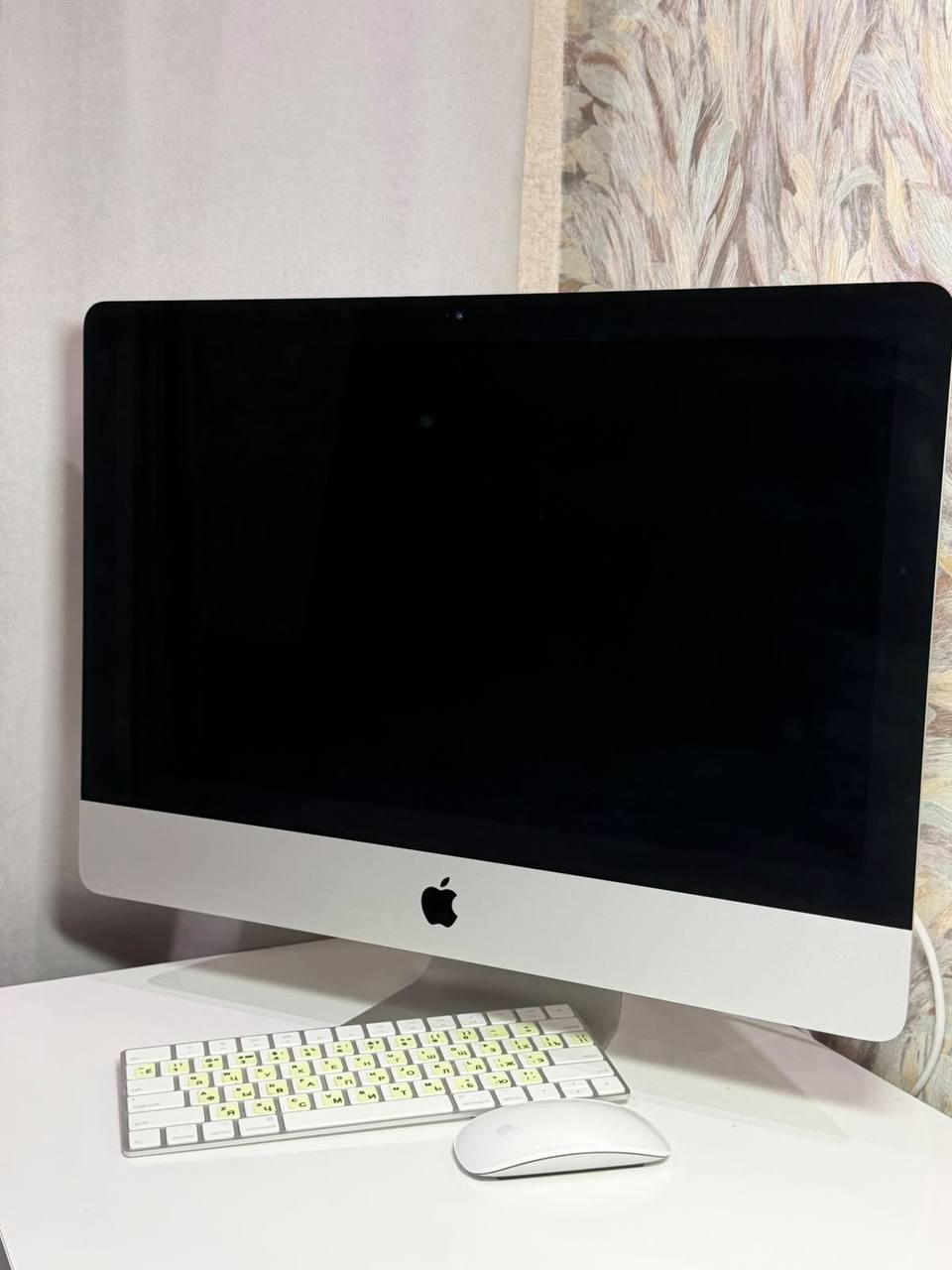 iMac 21.5" Retina 4K — 256GB SSD / 8GB RAM