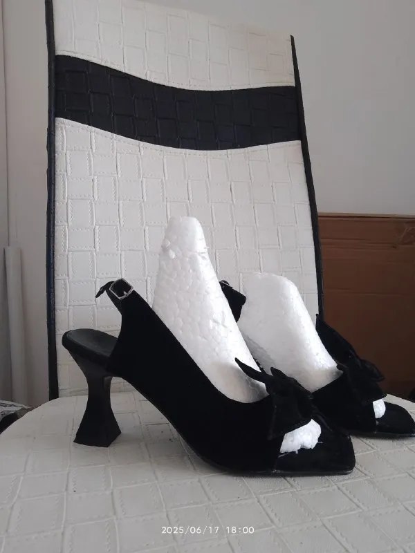 Босоножки замшевые, размер 38