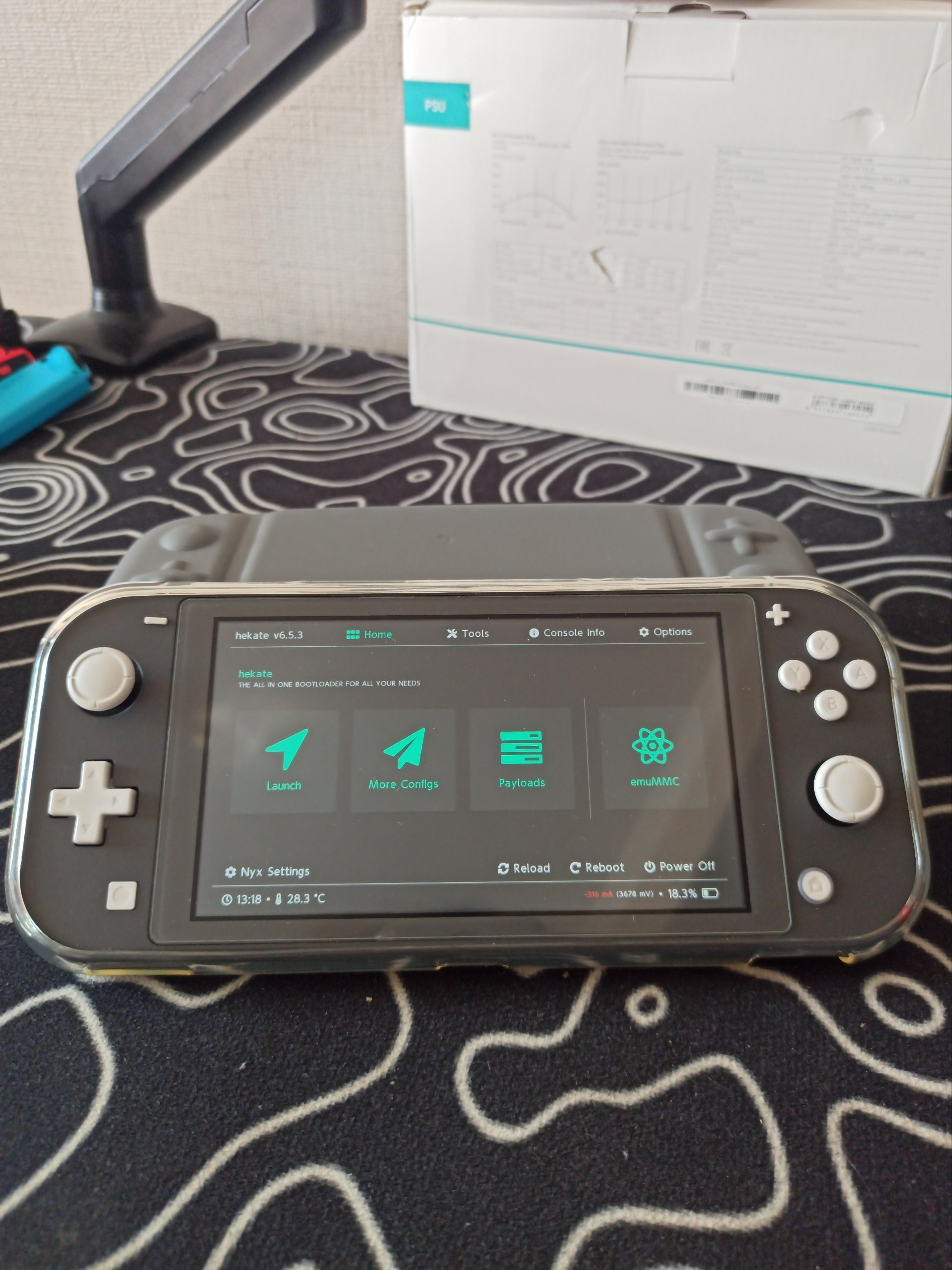 Nintendo Switch Lite прошитая