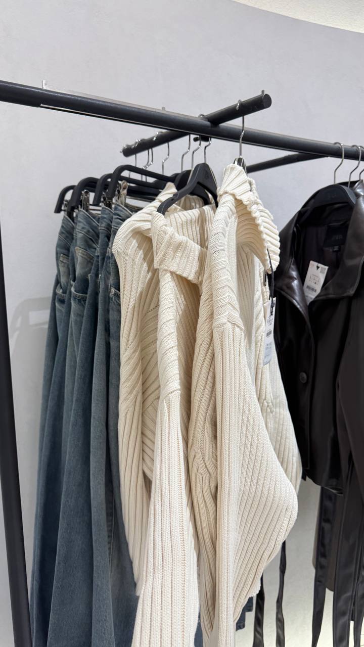 Бомбер / куртка H&M S