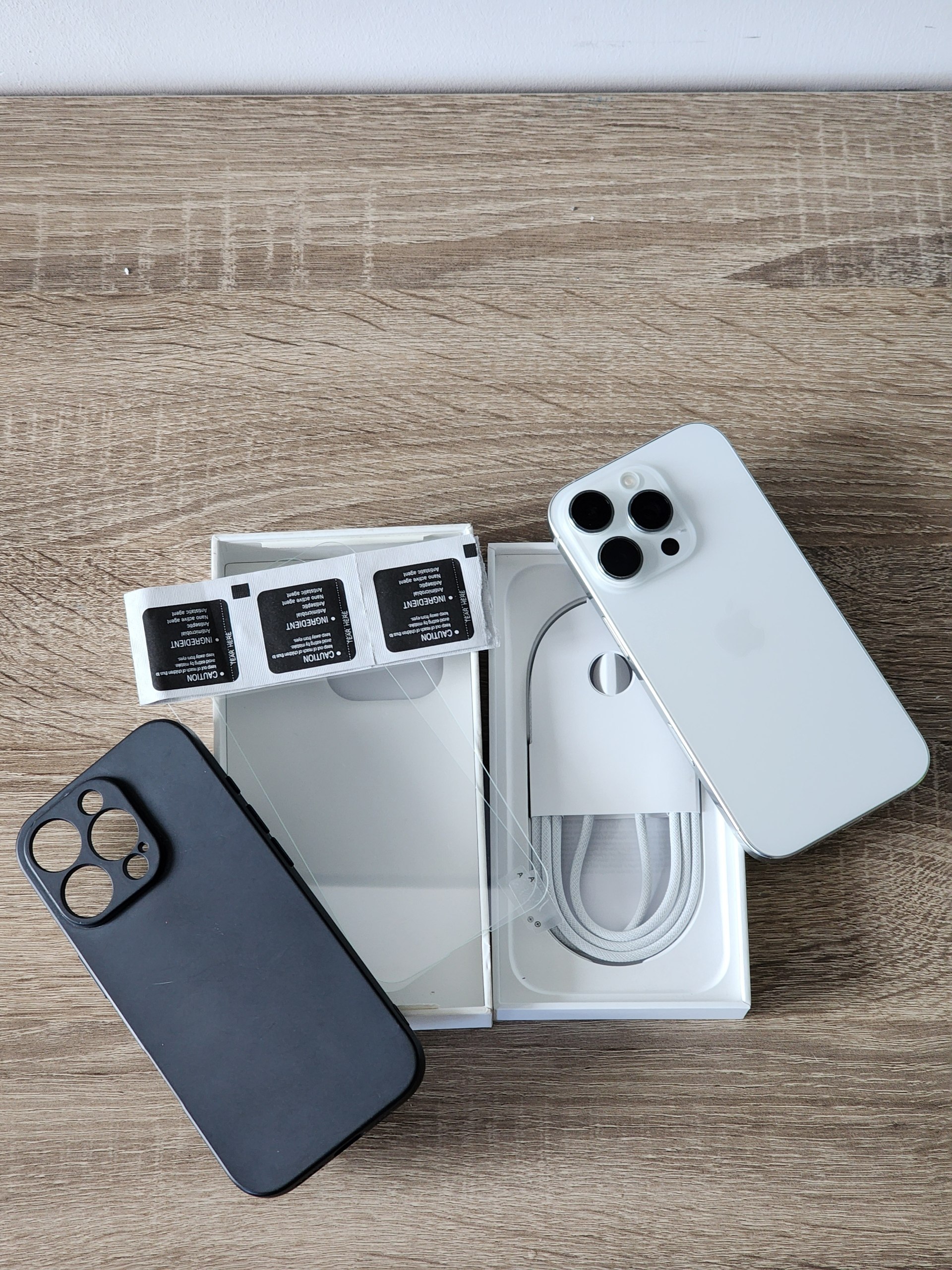iPhone 16 Pro 128GB (White Titanium / Белый титан)
