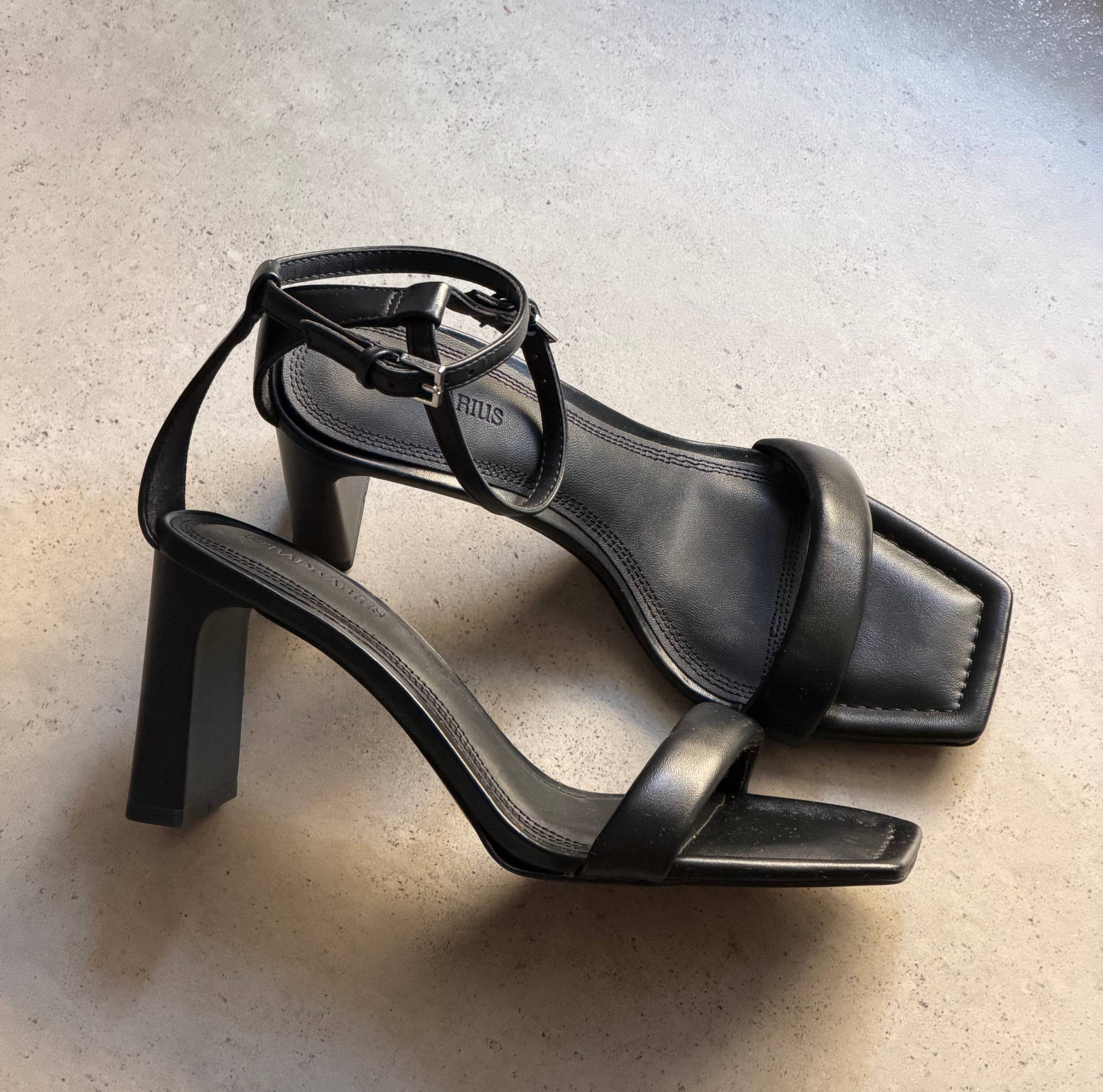 Босоножки Stradivarius 36/37 размер
