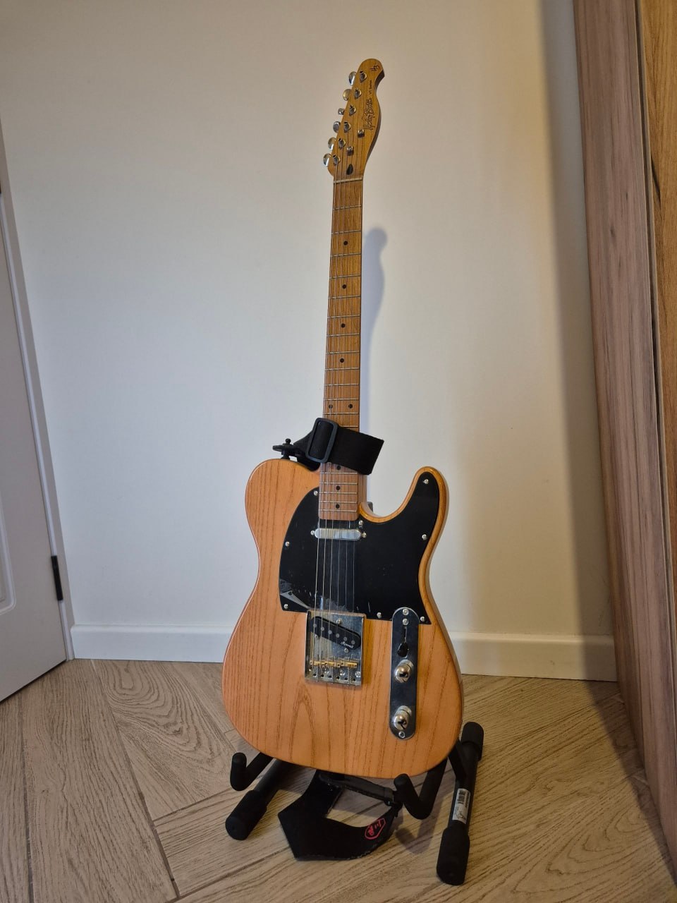 Электрогитара Harley Benton HBT1952