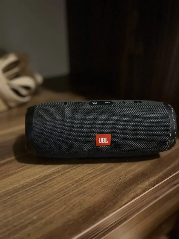Колонка JBL