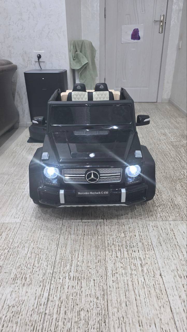 Детская машинка Mercedes Maybach G650