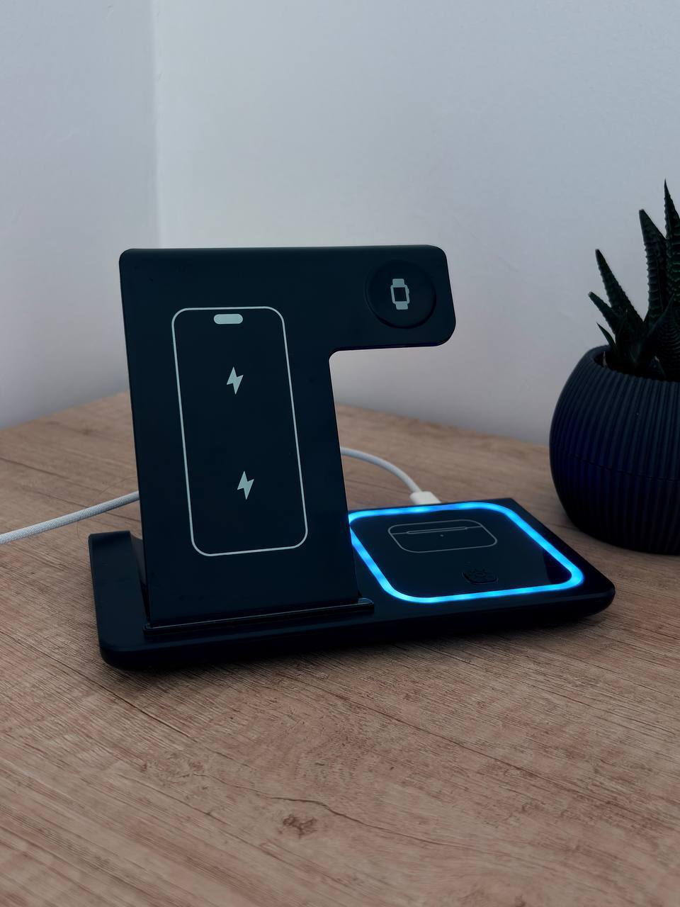 Зарядная док-станция 3 в 1 для iPhone, Apple Watch, AirPods