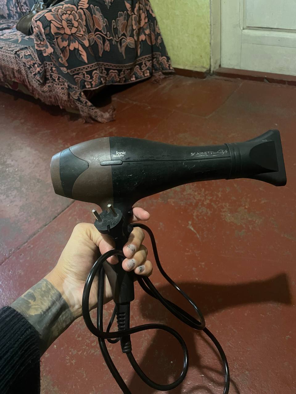 Фен Scarlett Top Style 1800W