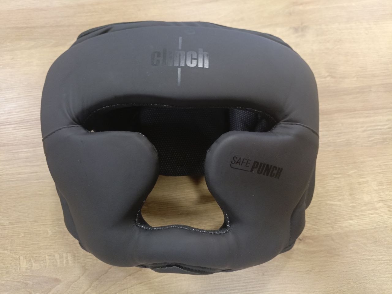 Боксерский шлем Clinch Safe Punch