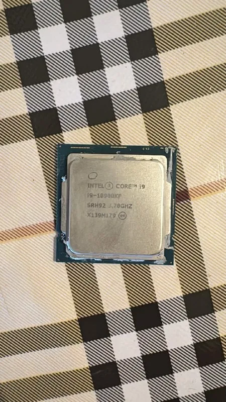 Процессор Intel Core i9-10900KF