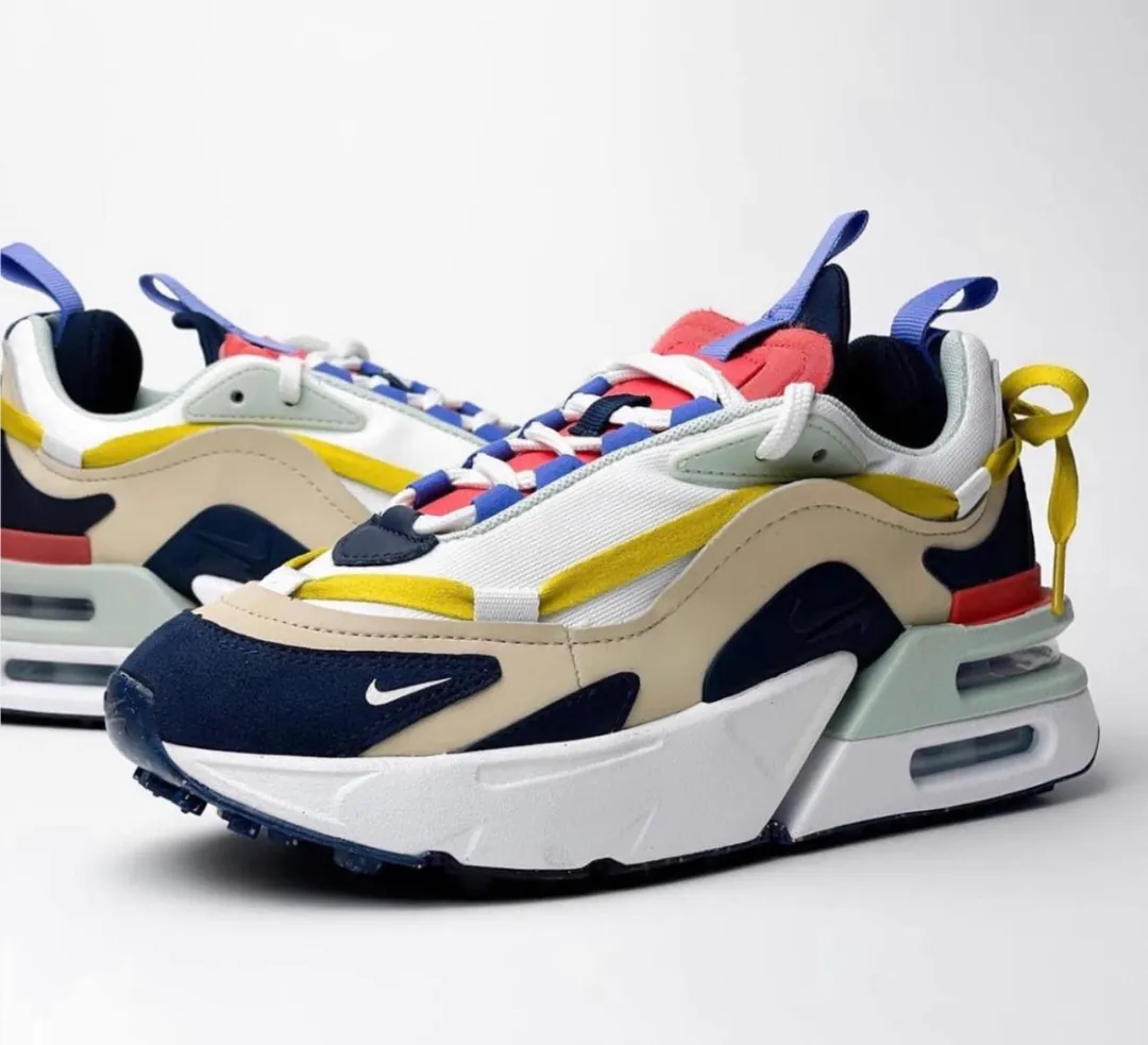 Кроссовки Nike