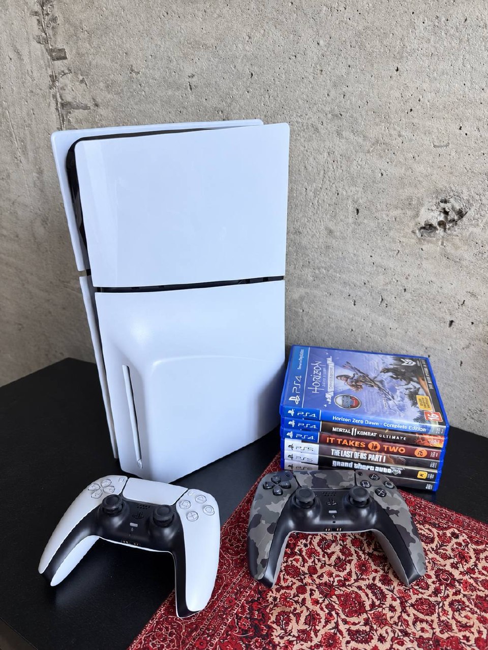 Продам PlayStation 5 Slim Disc Edition, 1 ТБ