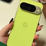Google Pixel 10 (12/128 GB) Lemongrass (photo 1)