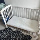 Детскую кроватку (photo 1)