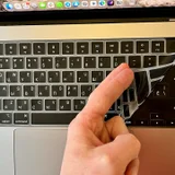 Силиконовая накладка с русскими буквами для MacBook (photo 7)