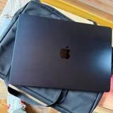 Macbook Air M4 15.3 inch 2025 (photo 1)