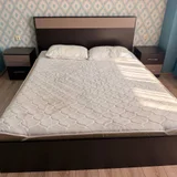 Кровать 160x200 с двумя тумбами, матрасом и трельяжем (photo 1)
