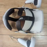 VR-гарнитура Meta Quest 2 (photo 2)