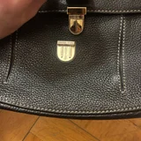 Сумка Michael Kors оригинал. Кожа. Отличное состояние, на последних двух фото можно увидеть ее минимальную длину и максимальную. (photo 3)