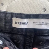 Джинсы Bershka черные, размер 28/34 (photo 2)