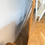 Зеркало с оправой на металлической ножке (photo 3)
