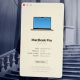 MacBook Pro (photo 2)