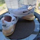 Кроссовки Nike Air Max 270 (photo 1)