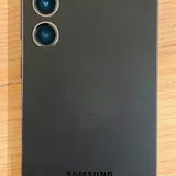 Samsung S23 256Gb Dual SIM 5G. Телефон в идеальном косметическом состоянии, использовался в чехле и с защитным стеклом. Батарея уже держит меньше чем обычно. В комплекте чехол и дополнительное стекло для экрана. Небольшой торг. 800₾ (photo 2)