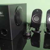 Logitech S-220. (photo 1)
