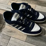 кроссовки **Adidas** (photo 3)