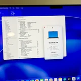 MacBook (photo 2)