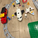 Набор Lego Duplo железная дорога+мост+дополнительные рельсы. Паровоз ездит, гудит, светится👍 (photo 2)