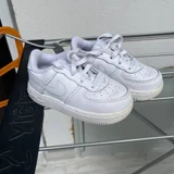 Кроссовки Nike 13 см (photo 1)