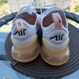 Кроссовки Nike Air Max 270 (photo 4)