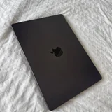 MacBook Pro M5 16 ГБ / 512 ГБ (photo 1)