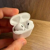 AirPods 2 (photo 2)