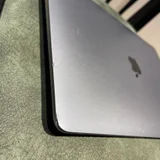 MacBook (photo 1)
