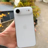Apple iPhone Air (photo 1)