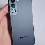 Samsung Galaxy S22 (photo 1)