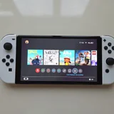 Nintendo Switch OLED (photo 1)