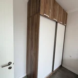 Вместительный шкаф-купе с антресолями (photo 4)