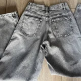 Джинсы Zara, 24 р, на талию до 66 см, бедра до 91. В идеале. (photo 4)
